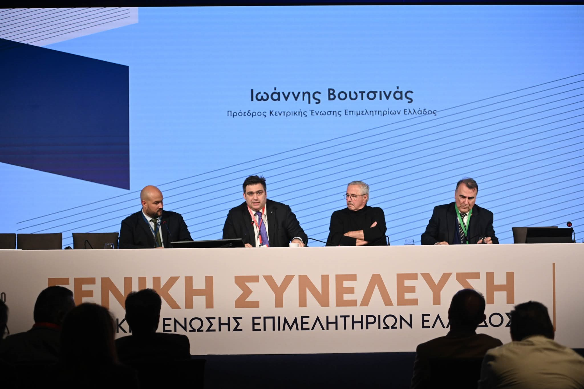 item.attributes.cover.data.attributes.name